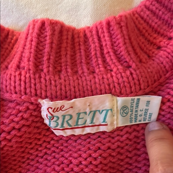 Women's vintage V-Neck Sweater Vest - Pink - Picture 2 of 4